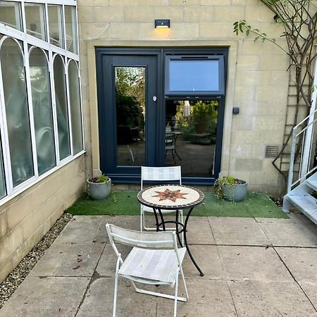 The Retreat, Luxury Studio Apartment In Bath With Parking المظهر الخارجي الصورة